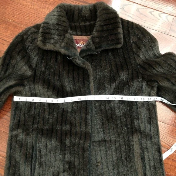 Vintage Jordache faux fur coat - Picture 16 of 16